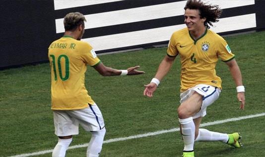Brasil sufrió pero pasó a cuartos por penales