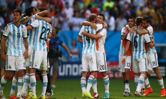 Argentina cumplió el primer objetivo y ahora va por la gloria